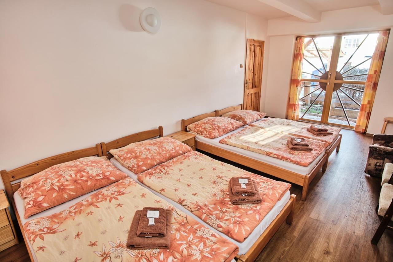 Hotel Strnadovsky Mlyn Jesenice  Esterno foto