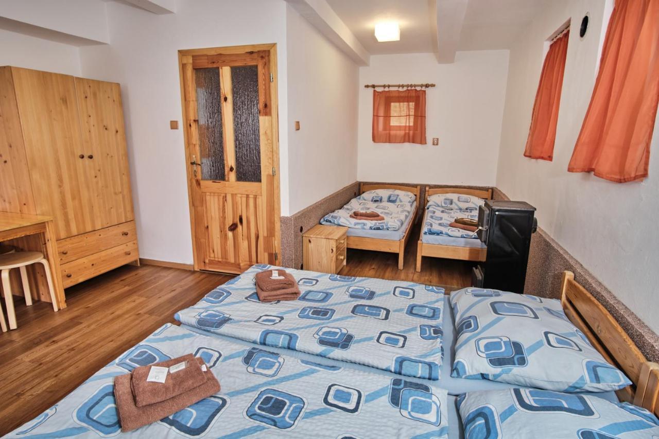 Hotel Strnadovsky Mlyn Jesenice  Esterno foto